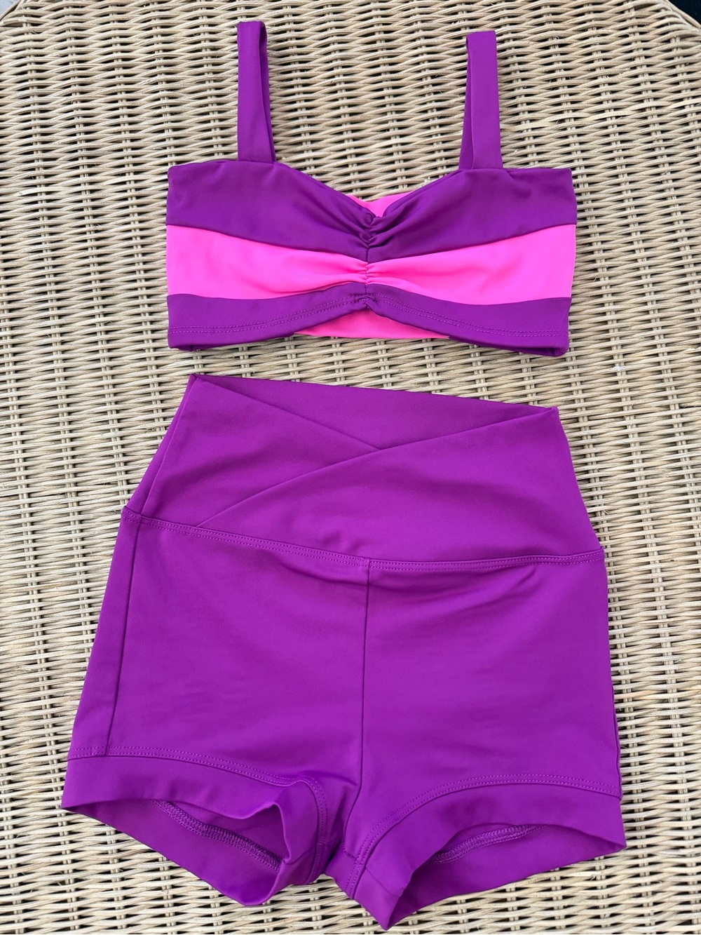 TIGER FRIDAY Angel Crop Dahlia and Mulberry Alter Ego Shorts Size AXS